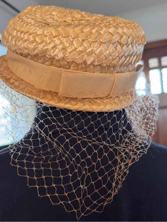 Vintage Clover Lane 1960's Straw Hat with Veil - Picture 1 of 4